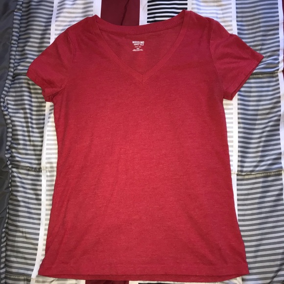 4 Shirts Size Medium - Picture 5 of 6